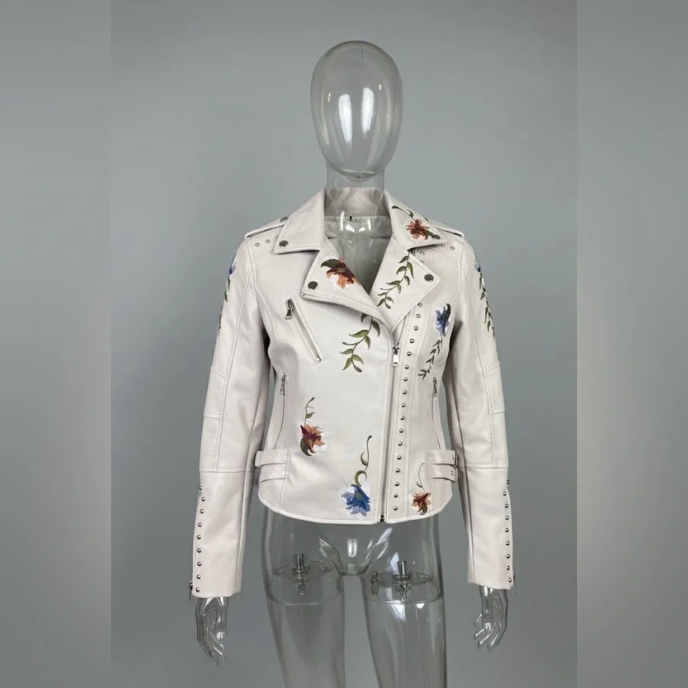 Boho Floral Embroidered Cream Biker Jacket Silver Studded Faux Leather  Size S - Picture 2 of 15